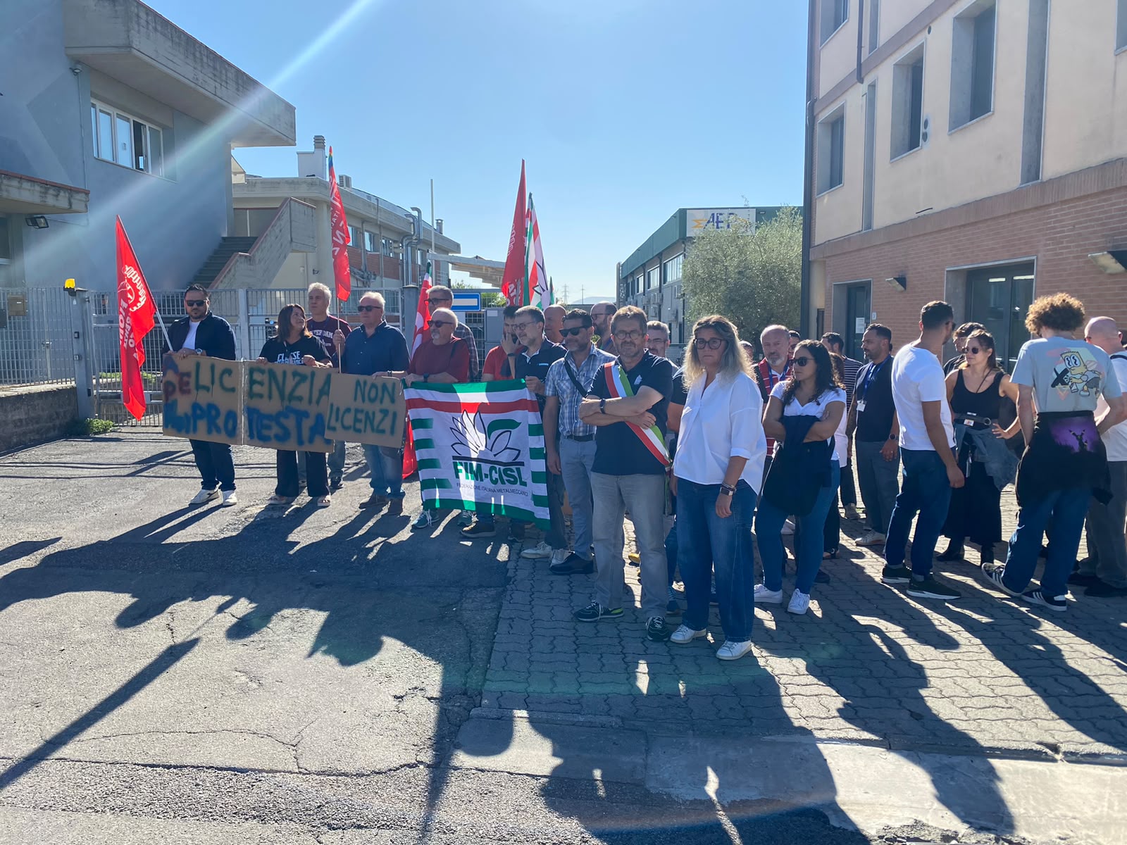 Licenziamenti AEP, l’azienda fa muro